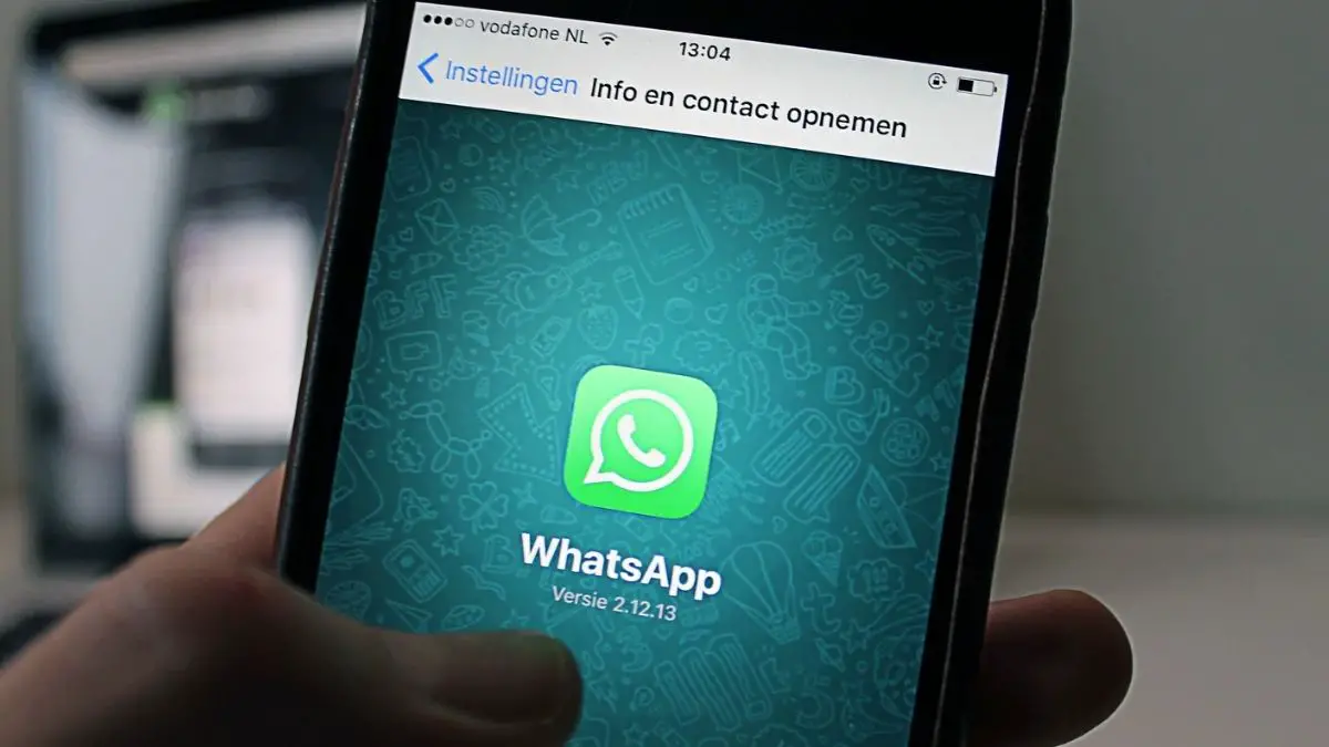 How to know if someone is hiding his online status on Whatsapp